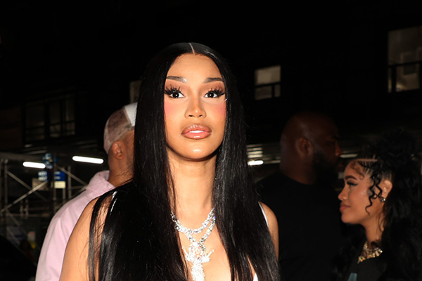 Обложка к новости "Cardi B выпустила первый в этом году сингл"